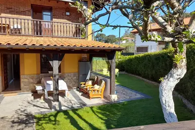 Image de Apartment in La Franca with Wifi, for 4, 10 minutes from the beach