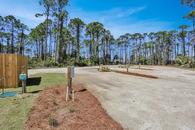 Image de Rv Site On St Joseph's Bay, All Hookups ~ Bay Destiny 1
