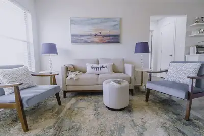 Image de Villa Capri, 1/2mi to EsteroBay & Coconut Point ☀ Pet friendly✔