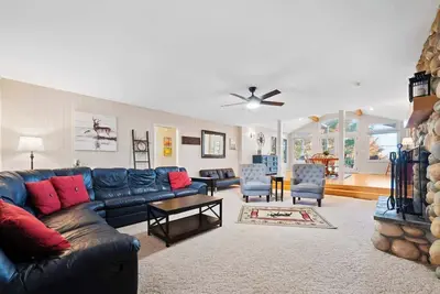 Image de Torch Lake views, BoatLaunchClose, Fire pit