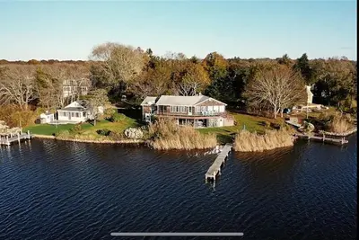 Image de Private Waterfront House, Scenic Sunset Views