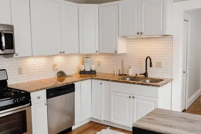 Image de New! Stylish 2bed home minutes from downtown Cincy