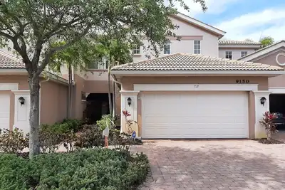 Image de First floor Unit available in Spanish Wells