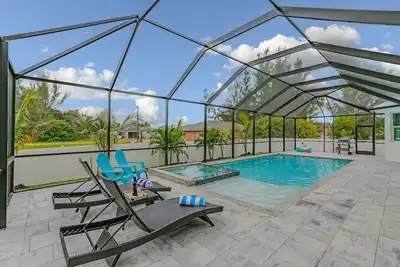 Image de Private Vacation Home Cape Coral w/ Heated Saltwater Pool - Spa -Gas Grill