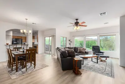 Image de Luxury 3 Bedroom + Office/Den Condo Fountain Hills