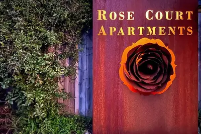 Image de Rose Court \"Avitium\". . . Rest, Relax & Revitalize