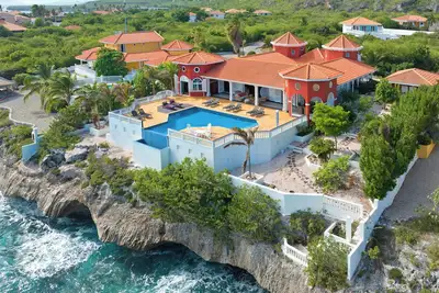 Image de Coral Estate, Sunset House - Ocean front - 12-guests - Private Pool - Resort
