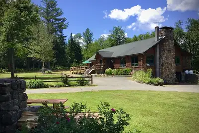Image de Lodge on Big Brook adjoining state easement<br>Hunter’s/snowmobile paradise