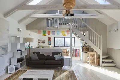 Image de Light and Spacious Holiday Barn in North Cornwall