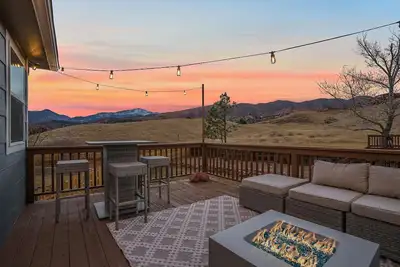 Image de Perfect Views✦Cozy✦Hikes✦Hot Tub✦Game Room✦Treehouse