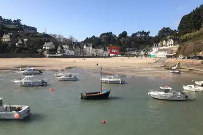 Image de Proche Paimpol, Appartement à 200m de la Plage de Bréhec
