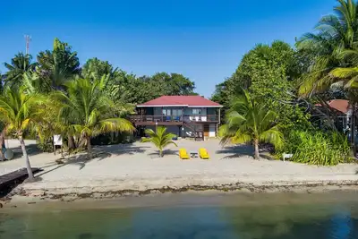 Image de Vue plage-Maison-Salle de bain privée séparée
