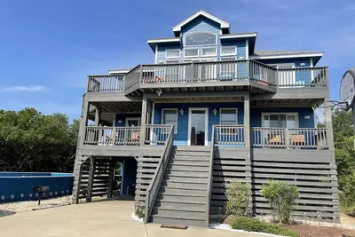 Kick-back and relax at your private getaway in Corolla, Nc