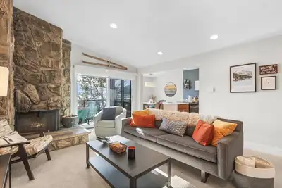 Image de Summit Serenity: Luxury Alpine Ski Escape in Dillon, Co