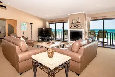 Surfside 601 - Oceanfront Penthouse - 4 Bedroom - 3. 5 Bath