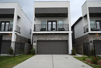 Image de Modern Chic home in Central Houston