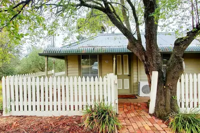 Image de Dunkeld Secret Garden & Grampians Peaks Trail End
