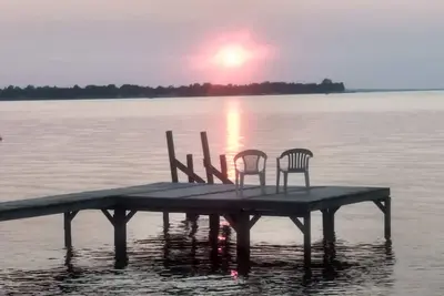 Image de Private Lakefront Cottage with 90' of sandy East Bay frontage on Houghton Lake