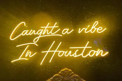 Image de Caught a Vibe In Houston -Hot Tub (5 min from Downtown)