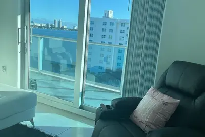 Image de Waterfront 2bdrm in North Miami