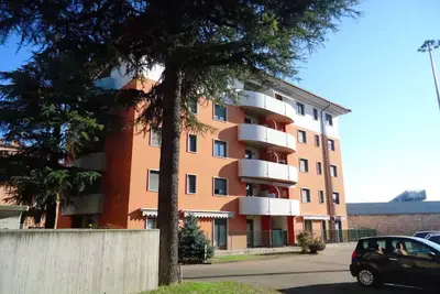3 Bedroom Apartment in Verona