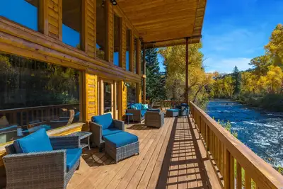 Image de Intown Hidden Gem Overlooking the South Fork River/20 minutes to Wolf Creek