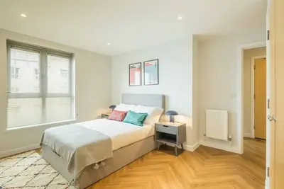 Image de 2br apartment next to Station with Parking