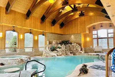 Image de #Indoor Pool, #Lakefront, #Indoor #Pickleball, Sleeps 30