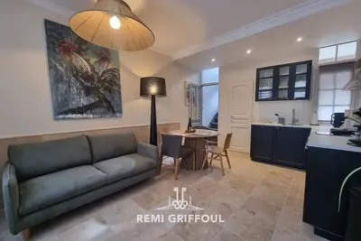 Image de La Maison d’Etienne | Rénovée en 2025! | Plein centre | 4 pers