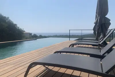 Image de Villa Balamata - Piscine privee -magnifique vue mer - Ste Lucie de Porto-Vecchio