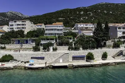 Image de Apartments Lukrecia - Studio Apartment with Sea View 2+1 (11)