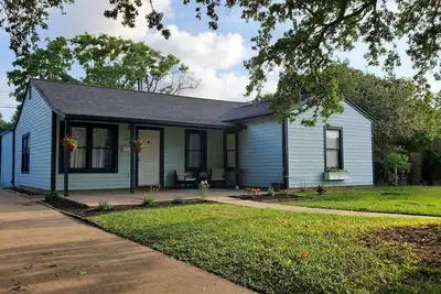 Syringa Place - A quiet 3 bedroom, 2 bathroom house