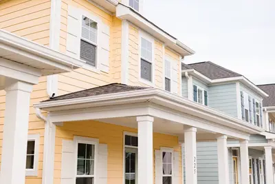 Image de Resort style living in small town Beaufort Nc