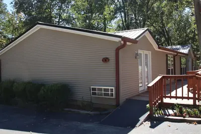 Image de #4 Birdsong Resort Circle w\/view of Kentucky Lake - Camden Tn