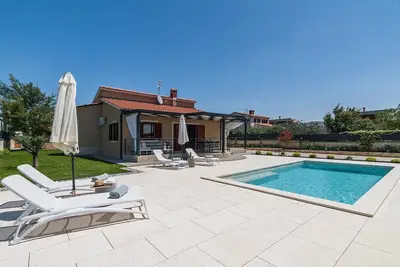 Image de 2 bedrooms, 2 bathrooms, fitness, 5 km from the sea.