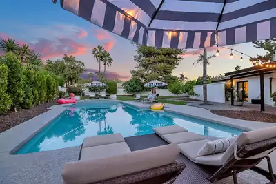 Image de Monte Cristo Scottsdale Home with Pool and Hot Tub  5b/2b