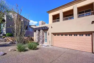 Image de Gorgeous home located in Troon North on the golf course, Pet-Friendly!