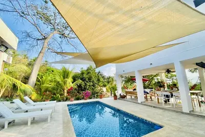 New! ! ! Private beach house with pool, jacuzzi, ocean view deck