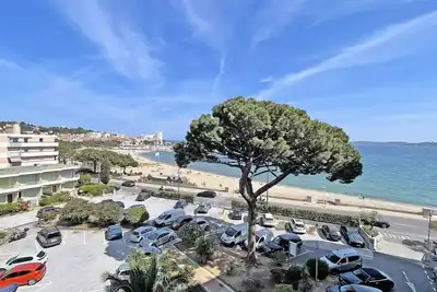 Image de Appartement T3 - 4 personnes - Centre ville et plage - Vue mer - WiFi - Climatisation - Sainte Maxime