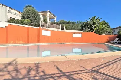 Image de Maison T3 - 4 personnes - Climatisation - Piscine résidence - Jardin privé - WiFi - Sainte Maxime