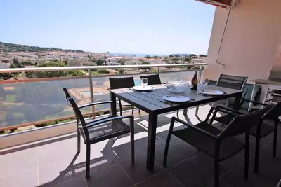 Image de Appartement T3 - 5 personnes - Piscine résidence - Climatisation - Wifi - Vue mer - Sainte Maxime - Classé 3*