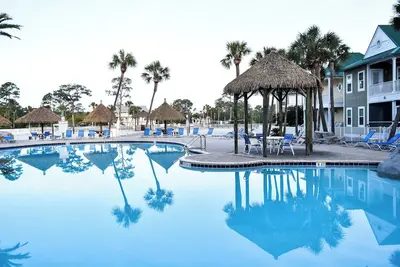 Image de No Shoes-Purple Parrot Resort-Perdido \n1 bd condo/gated/waterfall pool/tiki bar\n