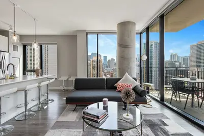 Image de Best New Apartment @Rush and Division 2/2 By C9