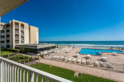 Image de Castle Reef 218 ocean and pool views!