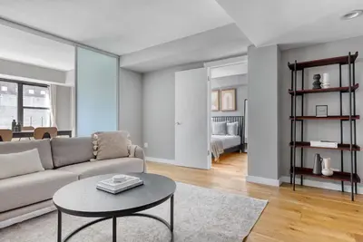 Image de Modern Murray Hill 3br w\/ Doorman & W\/D, near Un, by Blueground