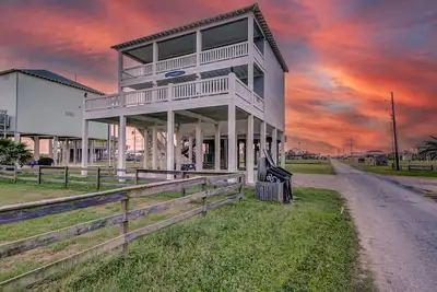 Image de Walk to beach - Row 2 in Crystal Beach / Bolivar Peninsula Pet friendly