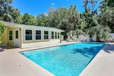 Image de Family Home: Private Pool, Ada Access, Ev Charger