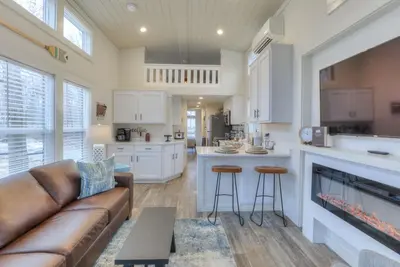 Image de Woodland Bliss at The Retreat at Water's Edge