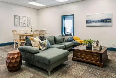 Image de Scottsville 4-Bdrm Loft/Sleeps 6/Onsite Parking