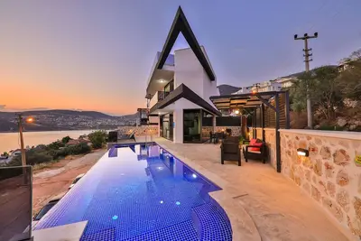 Image de Sea View Luxury Villa For Large Families